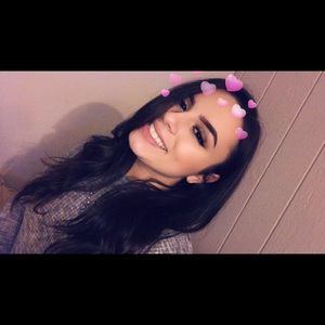 Meet your Posher, Angela